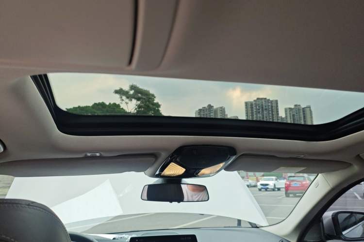 Used BMW 5 Series 2019 530Li Luxury Edition Premium Package
