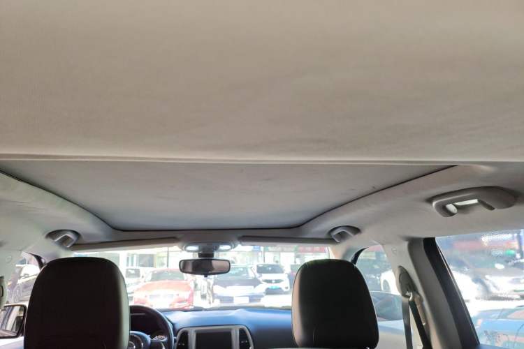 Used Jeep Compass 2017 200T Automatic Family Edition
