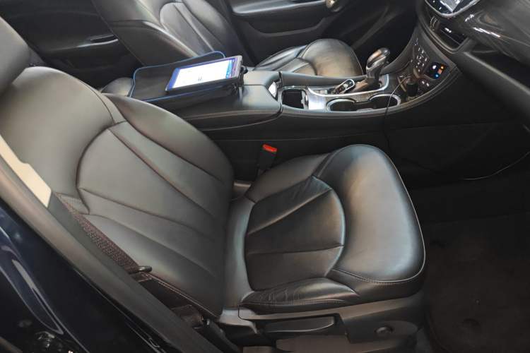 Used Buick Envision 2020 20T Two-Wheel Drive Elite Version Right Front Seat