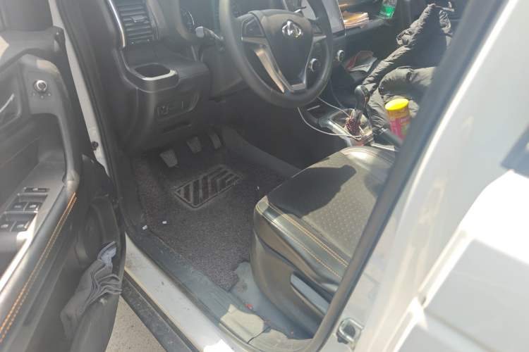 Used CHANGAN OSHAN X70A 2018 1.5L Manual Comfort Model
