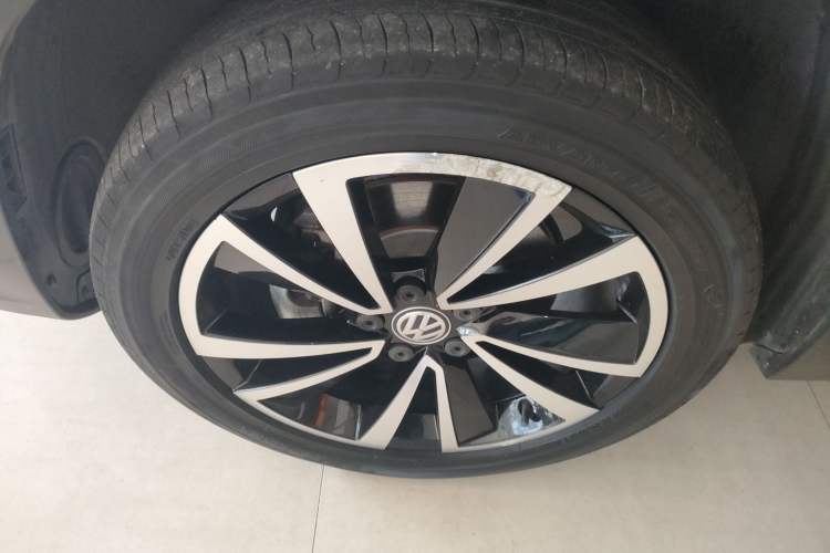 Used Volkswagen Tharu 2019 330TSI Four-Wheel Drive Luxury Edition China VI Standard