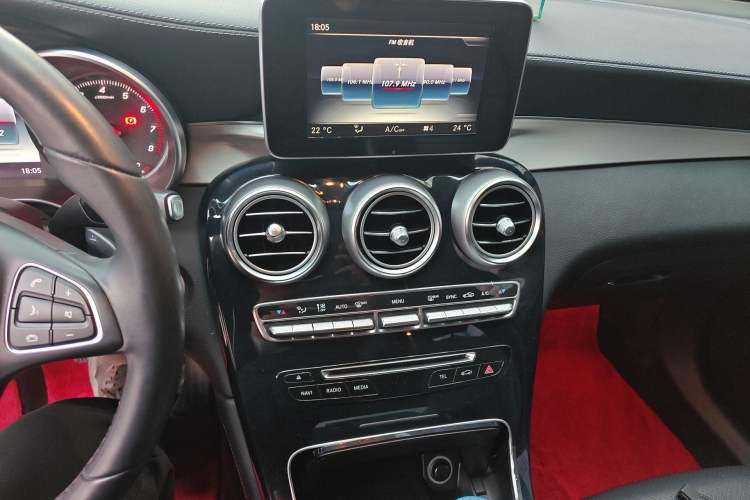 Used Mercedes-Benz GLC 2017 GLC 200 4MATIC Audio And AC Panel