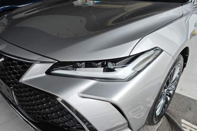 Used Toyota Avalon 2022 2.5L Touring Premium Edition Left Front Headlight