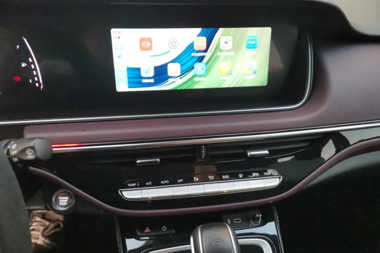 Used GAC Trumpchi M6 2023 PRO 270T DCT Luxury Edition Audio And AC Panel