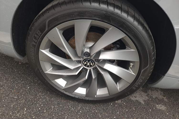 Used Volkswagen FAW-Volkswagen CC 2024 380TSI Striking Edition Exterior 4