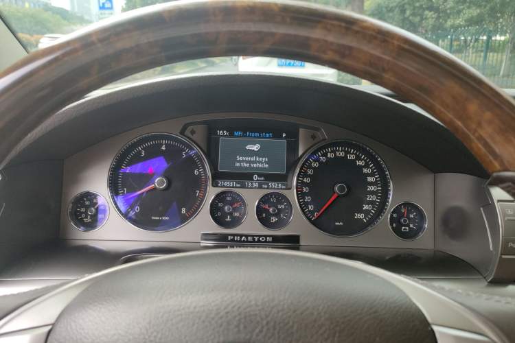 Used Volkswagen Phaeton 2012 3.0L Executive Version