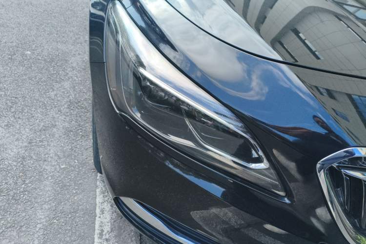 Used Buick LaCrosse 2018 30H Elite Edition