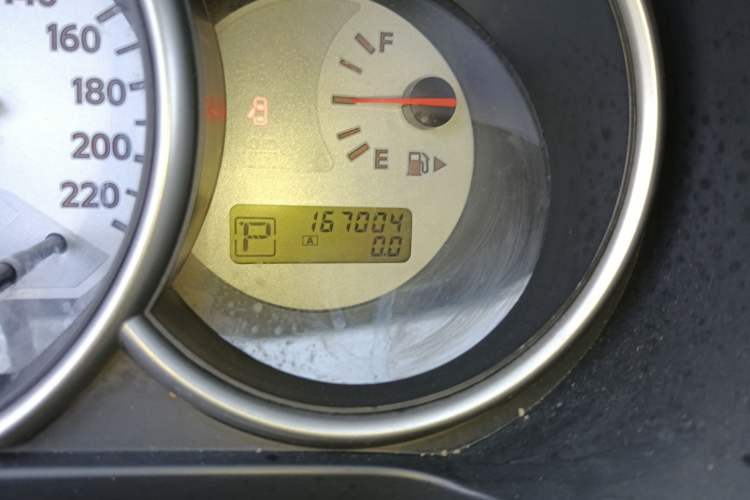 Used Nissan Livina 2010 Jingyue Edition 1.6L Automatic All-in-One Model Odometer Close Up