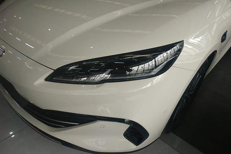 Used BYD Seal 06 New Energy 2025 DM-i Smart Drive 120KM Deluxe Model Left Front Headlight