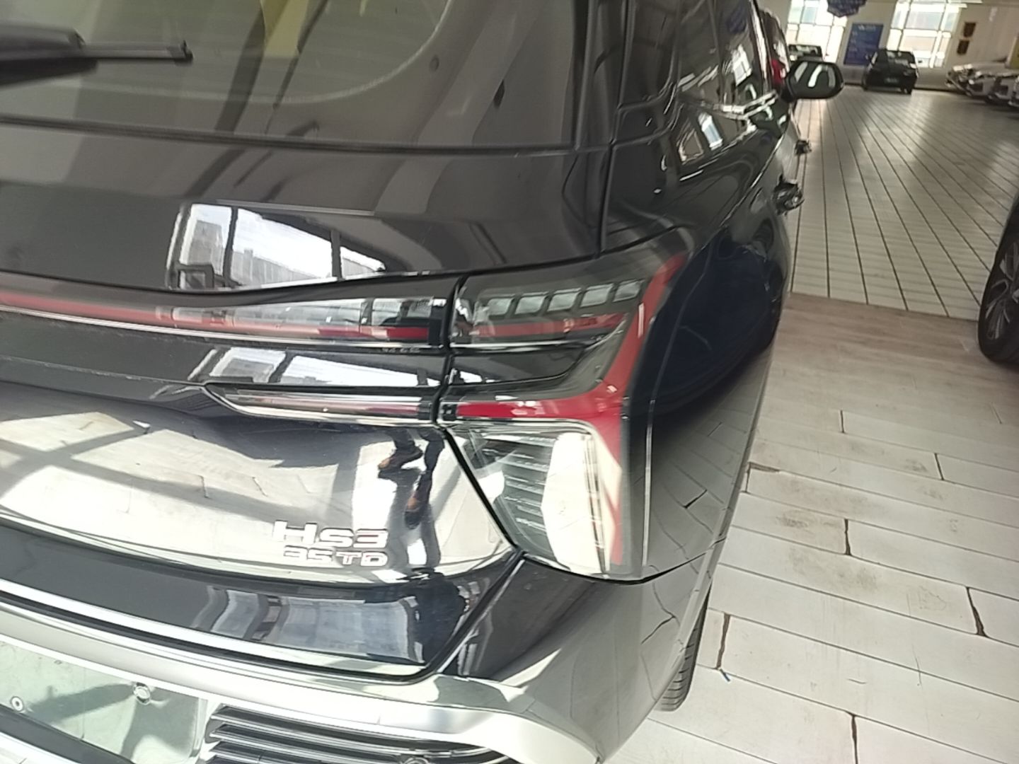 Hongqi HS3 2023 1.5T Two-Wheel Drive Shanwei Edition — снимка 9