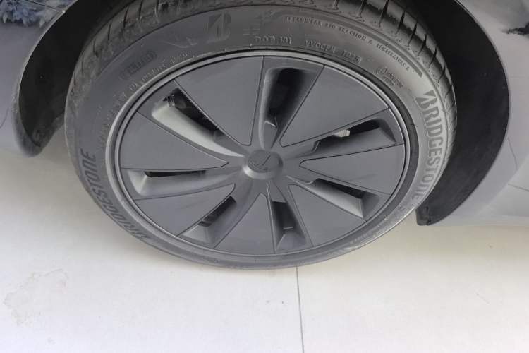 Used Tesla Model 3 2025 Rear-Wheel-Drive Version