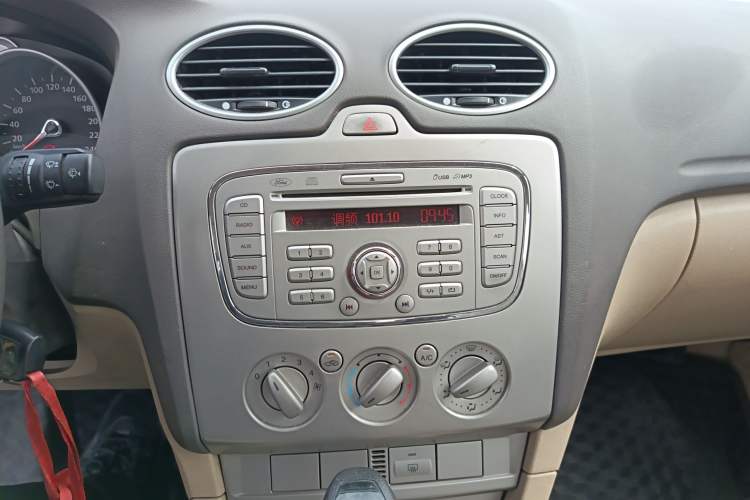 Used Ford Focus 2013 Sedan Classic 1.8L Automatic Base Model