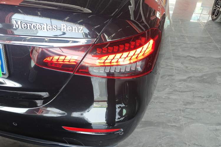 Used Mercedes-Benz E-Class 2022 Second Facelift E 300 L Fashion Edition