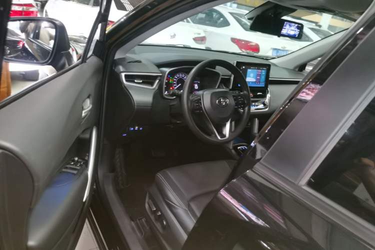 Used Toyota FRONTLANDER 2022 2.0L CVT Luxury PLUS Edition
