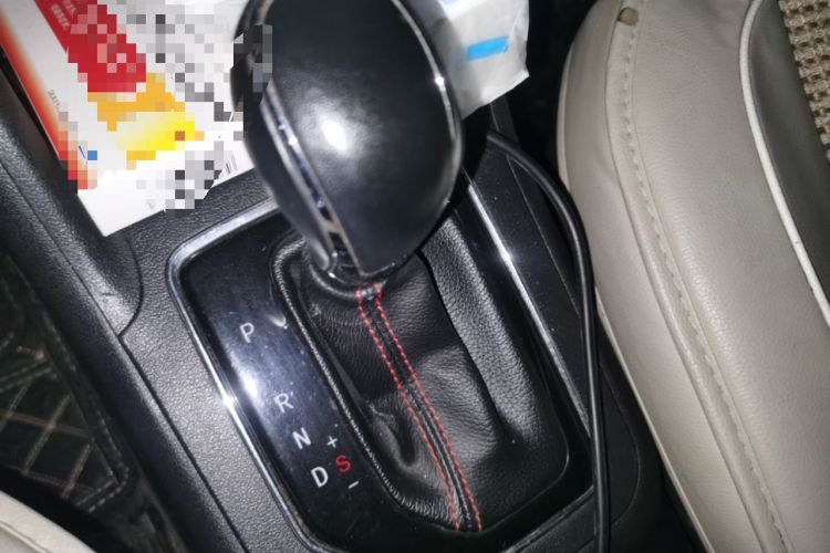 Used CHANGAN CS35 2017 1.6L Automatic Luxury Model Gear Lever