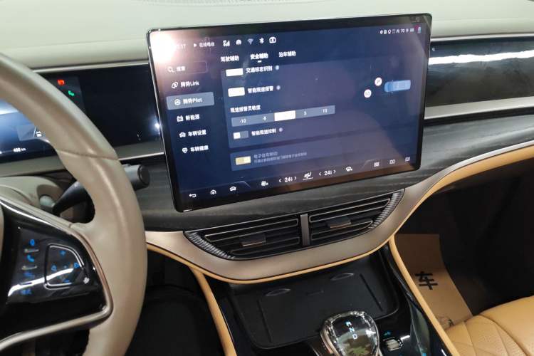 Used Denza D9 2022 EV 600 Four-Wheel Drive Flagship Model
