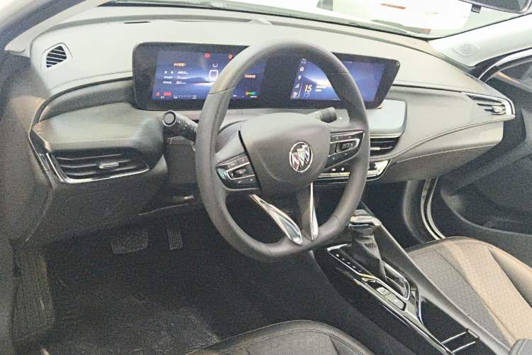 Used Buick Verano 2023 Pro Enjoyment Edition Center Console