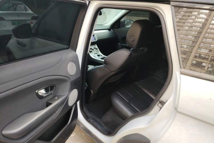 Used Land Rover Range Evoque 2017 2.0T British-Style Prestige Edition
