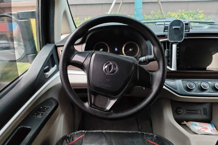 Used FORTHING Lingzhi 2019 M5L 1.6L 7-Seater Comfort Model China VI Standard