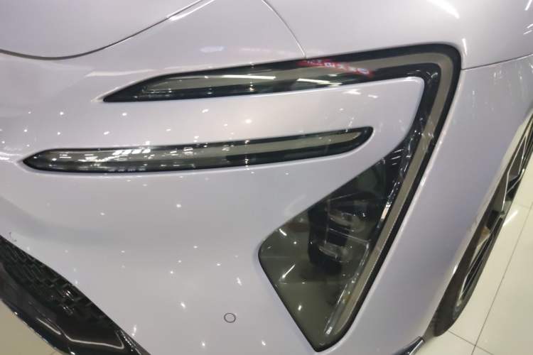 Used Avatr 06 2025 Pro Range-Extended Edition Left Front Headlight