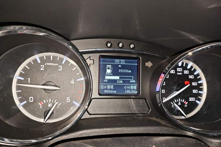 Used JAC Group T6 2020 2.0T Diesel Two-Wheel-Drive Elite Version Long Wheelbase China VI Emission Standard HFC4DB2-2E