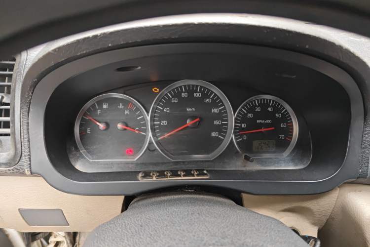 Used Jinbei Hiace 2014 2.0L Comfort Version V19