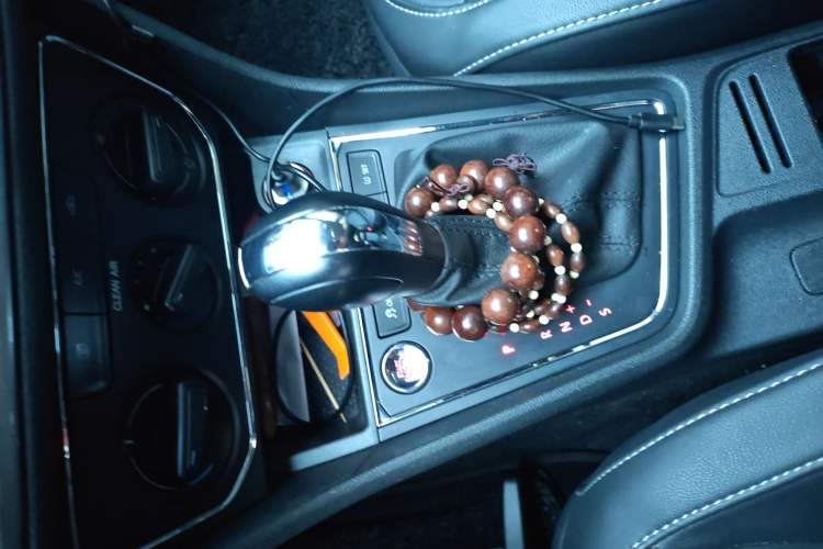 Used Volkswagen Lavida 2017 1.6L Automatic Comfort Edition
