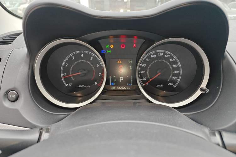 Used Mitsubishi Lancer EX 2015 1.8L CVT ZhiShang Edition China V Standard
