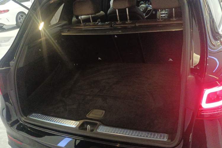 Used Mercedes-Benz GLC 2021 GLC 260 L 4MATIC Luxury Model
