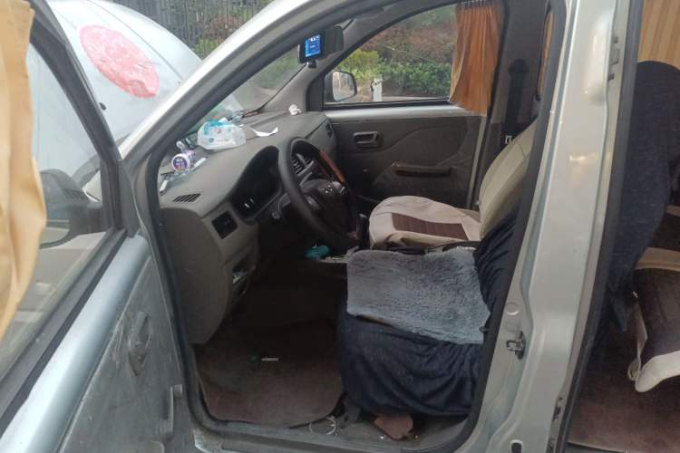 Used Wuling Rongguang V 2016 1.5L Practical Version Left Front Seat