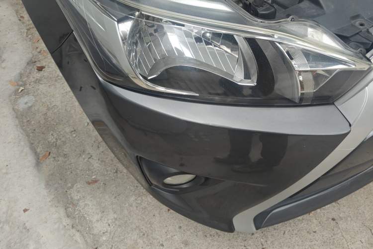 Used Toyota YARiS L Zhi Xuan 2014 1.5G Automatic Xuan Dong Edition Right Front Headlight