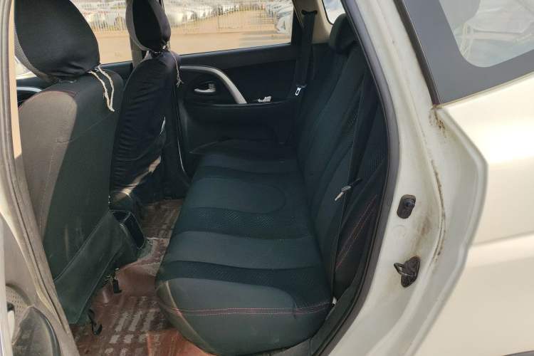 Used CHANGAN CX20 2014 1.4L Manual Sport Version China IV Standard