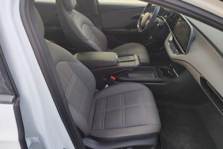 Used Hongqi EH7 2024 690 Pro