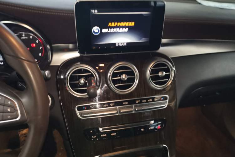 Used Mercedes-Benz GLC 2017 GLC 260 4MATIC Luxury Model Audio And AC Panel