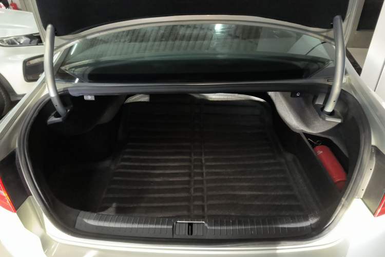 Used Volkswagen Magotan 2017 330TSI DSG Luxury Model