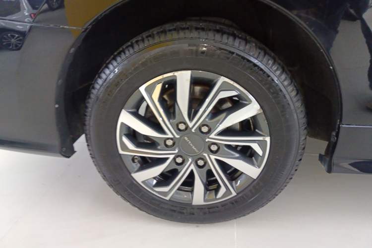 Used SAIC MAXUS G20 2021 Facelifted PLUS 2.0T Diesel Automatic Luxury Edition