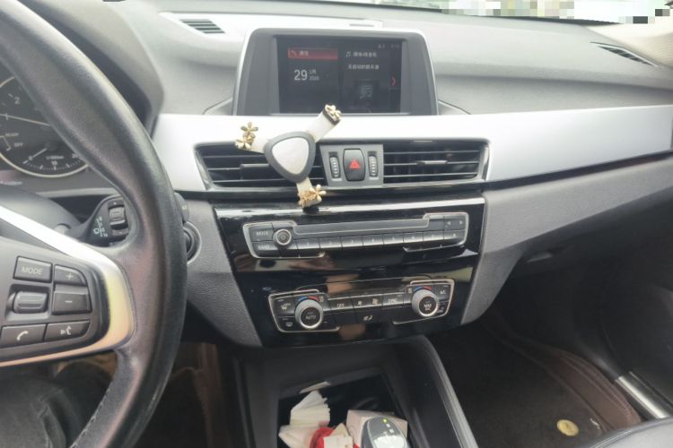 Used BMW X1 2018 sDrive20Li Leading Model