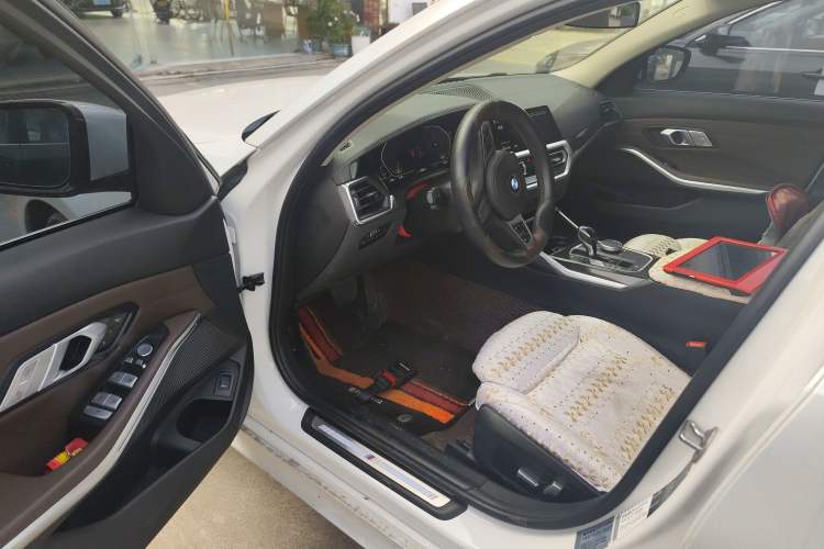 Used BMW 3 Series 2022 325Li M Sport Package Driver Seat