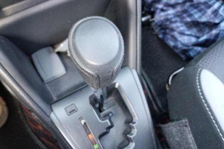 Used Toyota YARiS L Zhi Xuan 2020 X-Trail X 1.5L CVT Leading Edition Gear Lever