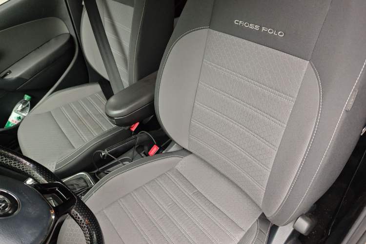 Used Volkswagen Polo 2014 1.6L Cross Polo Automatic Left Front Seat