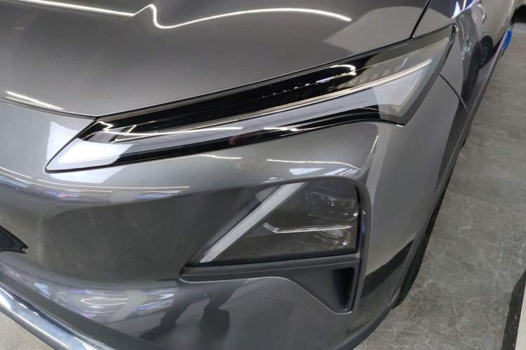 Used Wuling Xingguang S 2024 130km Flagship Version Left Front Headlight