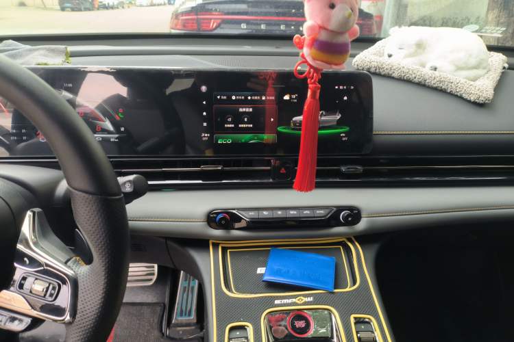 Used GAC Trumpchi EMPOW 2023 270T DCT J16 Version