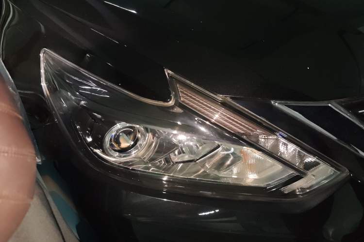 Used Nissan Teana 2018 2.0L XL Smart Upgrade Edition Right Front Headlight