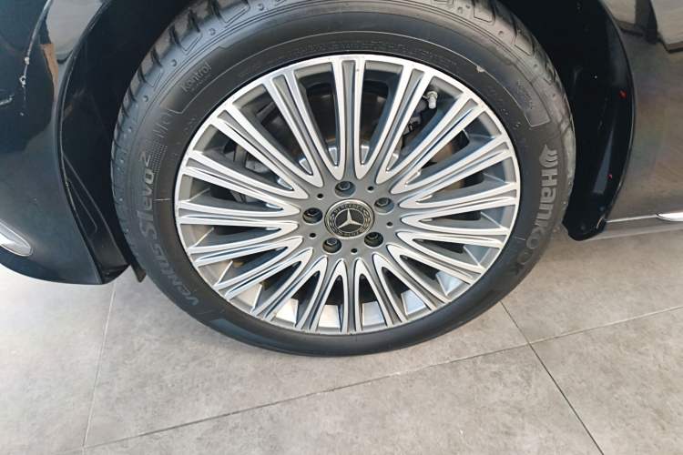 Used Mercedes-Benz E-Class 2021 Facelift E 300 L Stylish Edition
