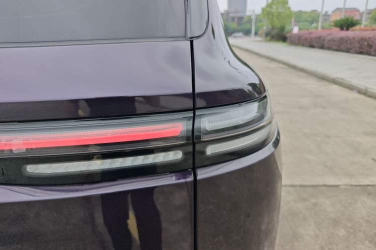 Used Leapmotor C16 2024 Range-Extended 200 Luxury Edition Right Rear Taillight