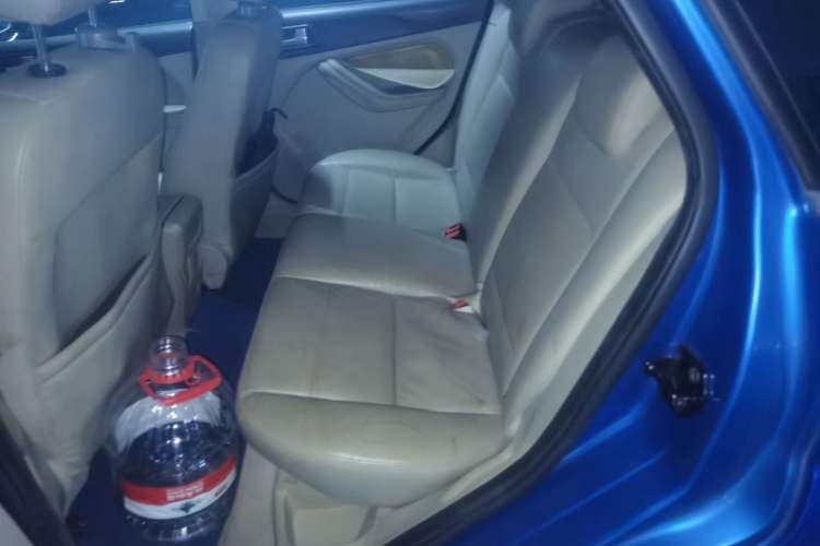 Used Ford Focus 2011 Hatchback 1.8L Automatic Fashion Edition
