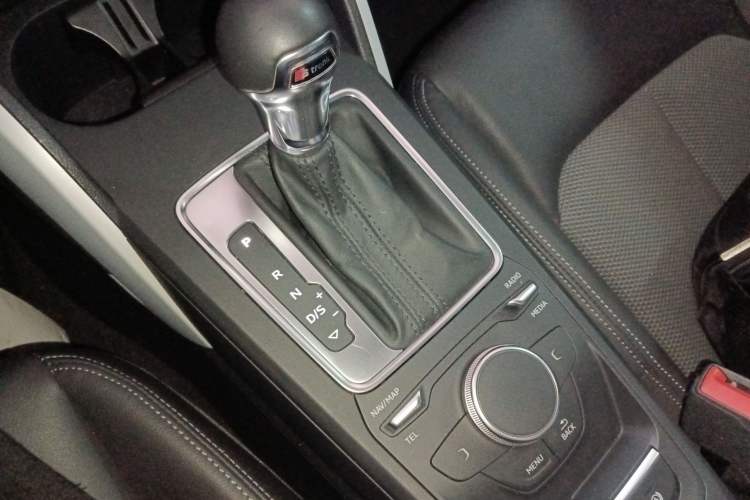 Used Audi Q2L 2018 35 TFSI Fashion Elegant Version China V
