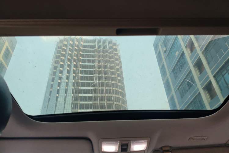 Used Kia Sportage R 2011 2.0L Automatic Two-Wheel Drive Premium Edition
