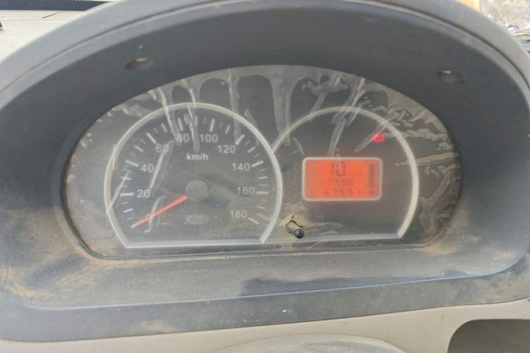 Used BAIC Weiwang 306 2011 1.3L luxury version 8 seats
