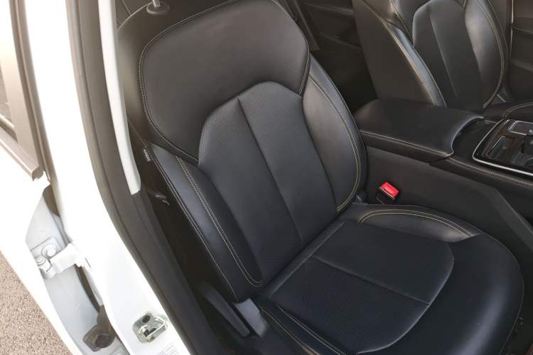 Used Roewe i6 MAX 2020 300TGI Automatic Sporty Cool Edition